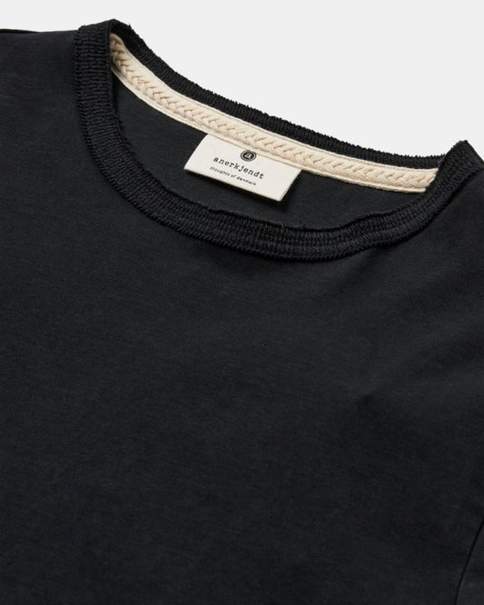 AkKikki S/S Tee