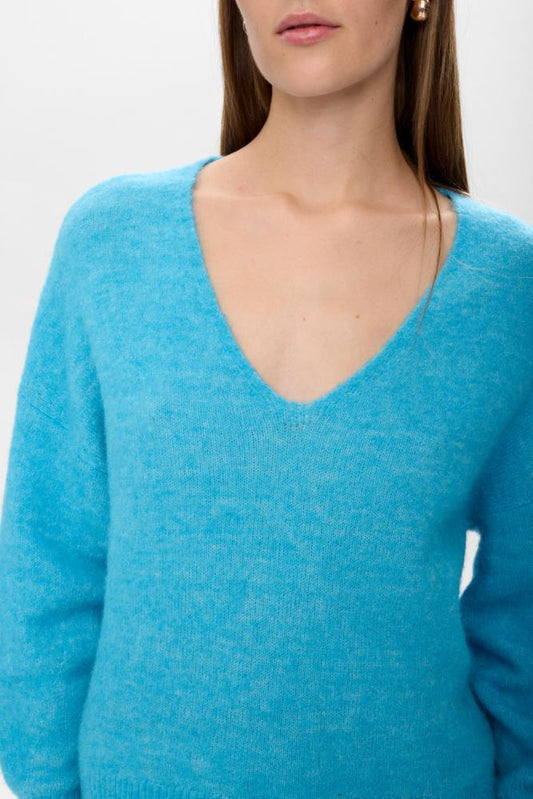 NuRiette V-Neck Pullover