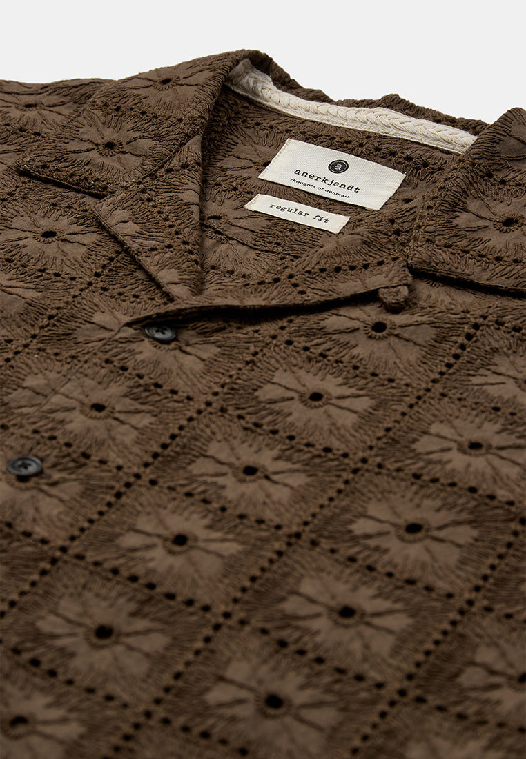 AkLeander Lace Emb SS Shirt